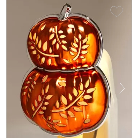 🎃 PUMPKIN & LEAVES NIGHTLIGHT WALLFLOWERS PLUG - Picture 2 of 2